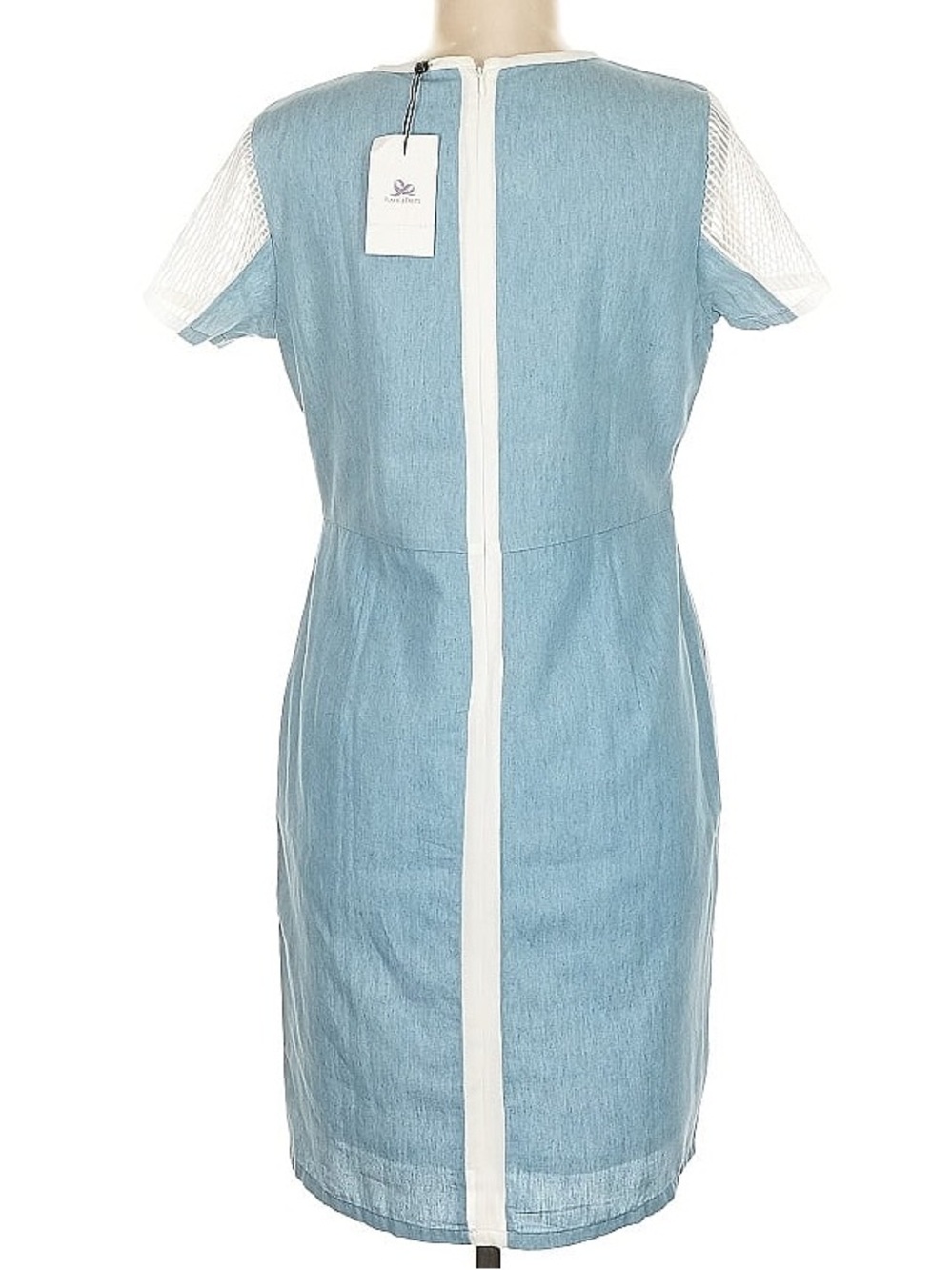PLAINS AND PRINTS Floral Coral Accent White Shift Dress - Picture 5 of 10
